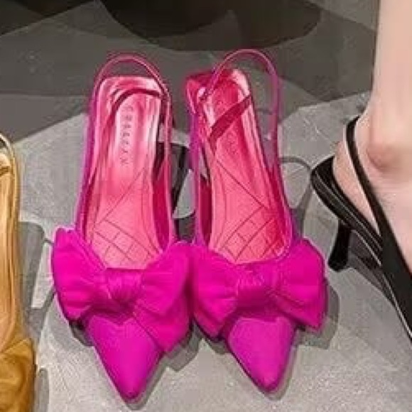 BRANDED PUMPS WITH HEEL IN STOCK - Picture 6 of 6